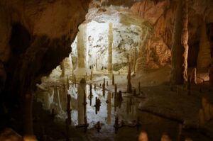 Slovenske jaskyne v Nízkych Tatrách